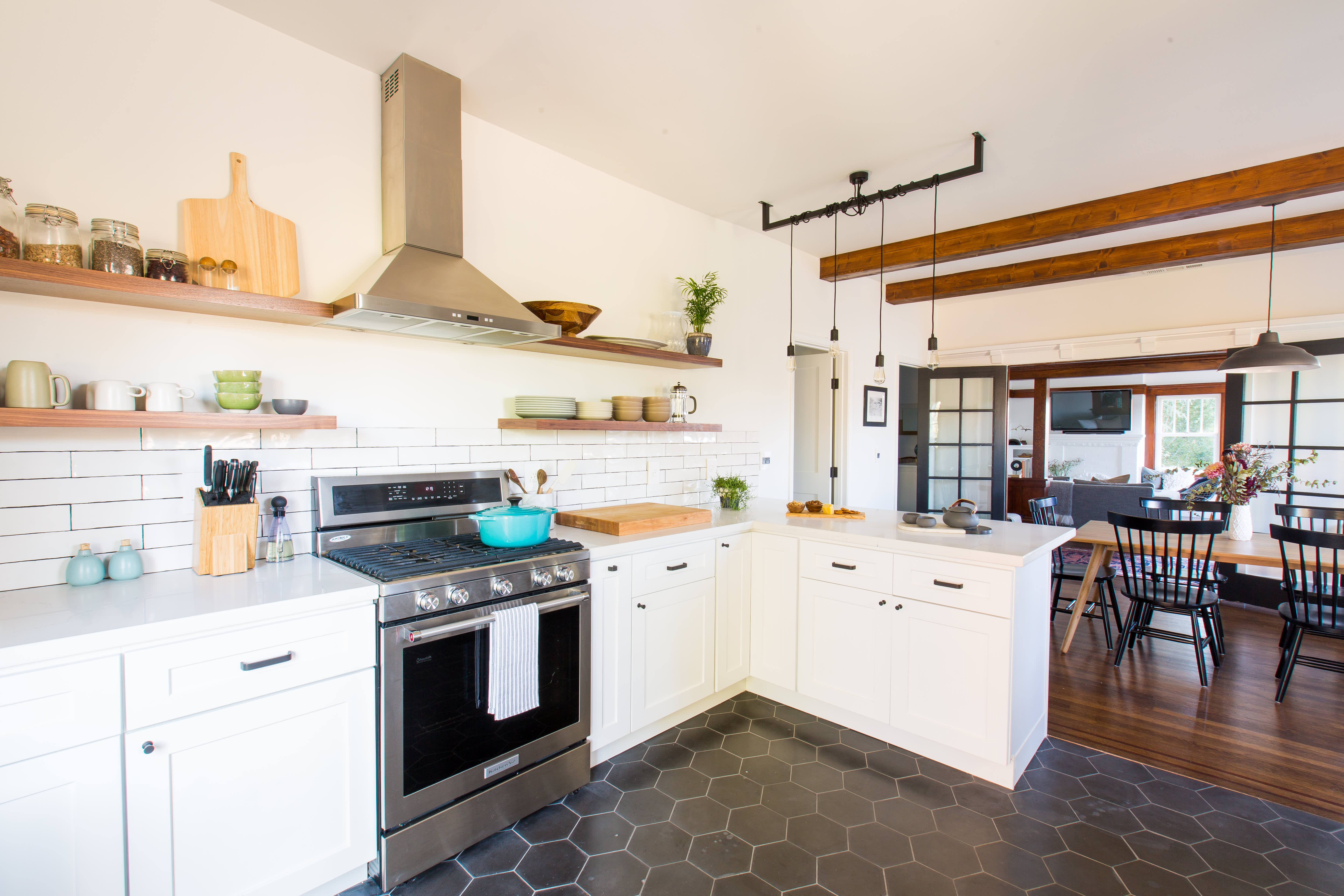 House Tour A Renovated California Craftsman Apartment Therapy